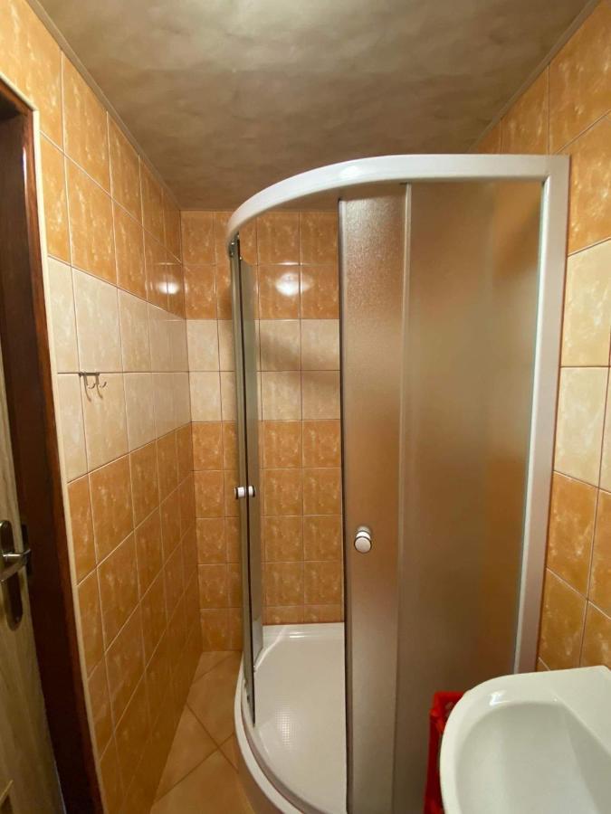 Pokoje Goscinne Marcin Łeba Exterior foto