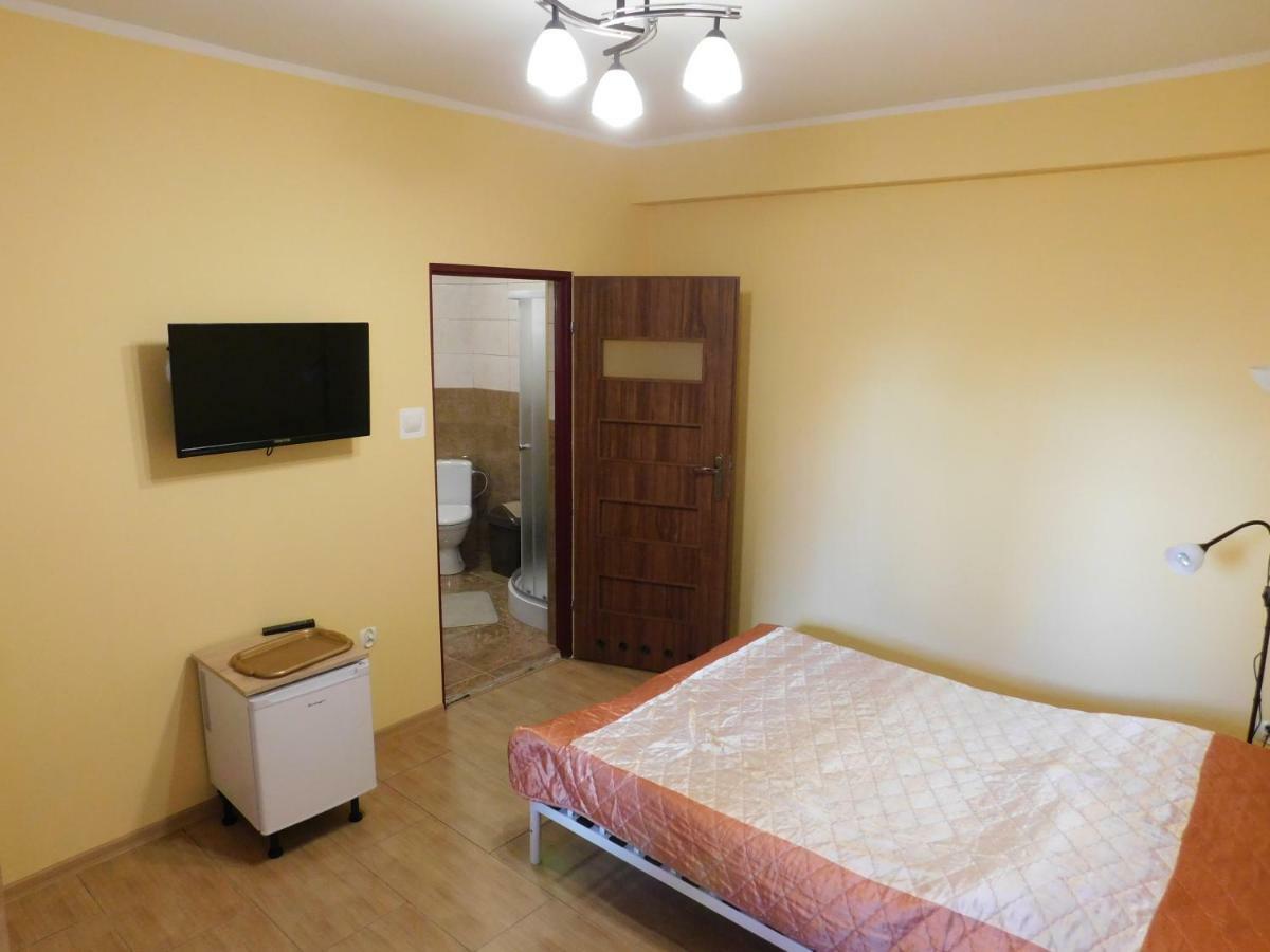 Pokoje Goscinne Marcin Łeba Exterior foto