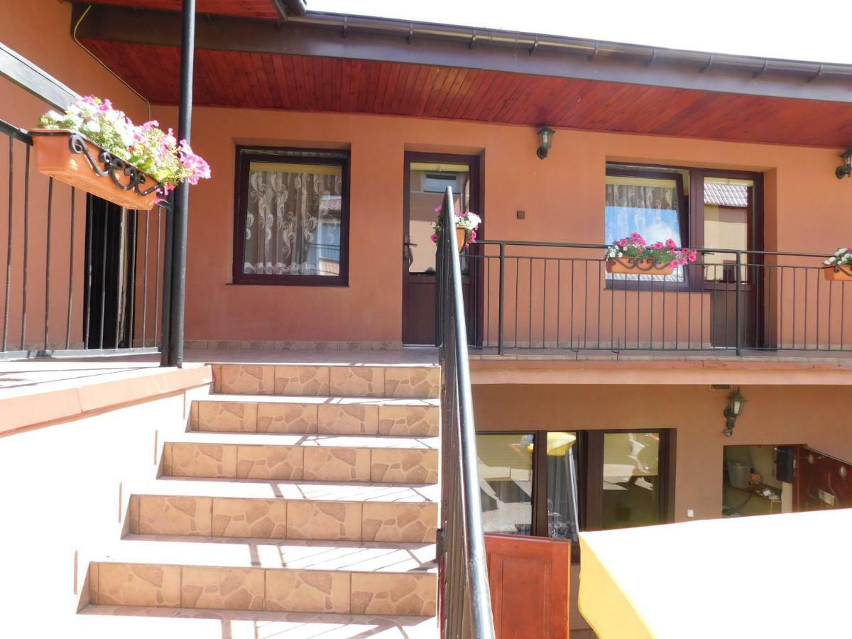 Pokoje Goscinne Marcin Łeba Exterior foto